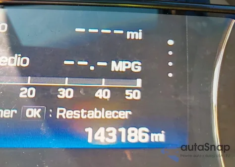 2017 Genesis G80 3.8 z USA, uszkodzony, nr VIN KMHGN4JE3HU172041